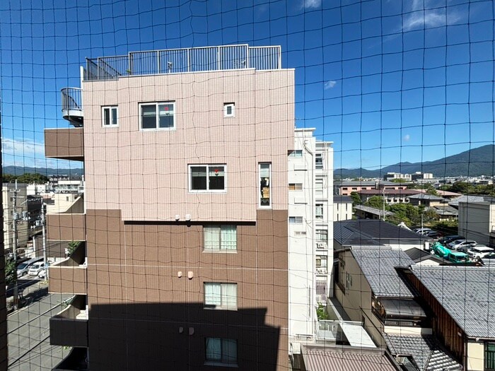 物件内観写真22　(室内からの展望)