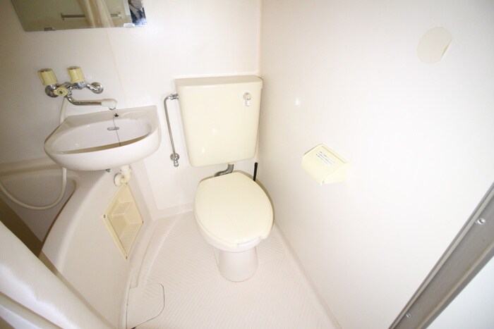 物件内観写真12　(トイレ)