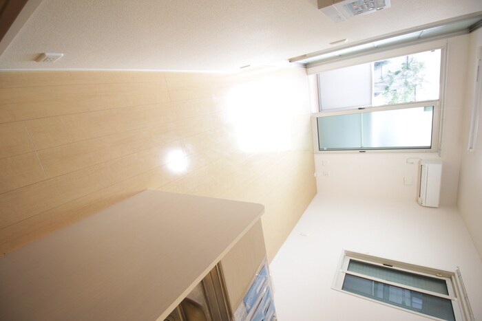 物件内観写真16　(廊下)