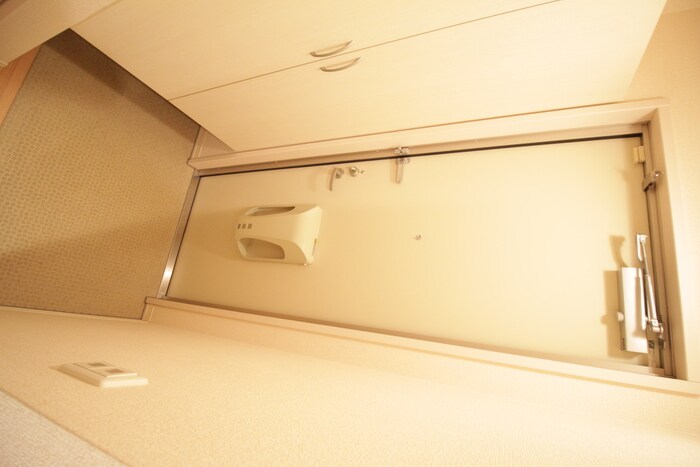 物件内観写真17　(玄関)