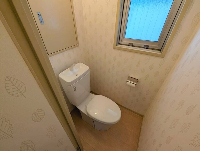 物件内観写真10　(トイレ)