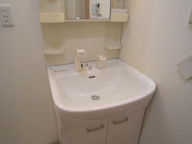 物件内観写真8　(トイレ)