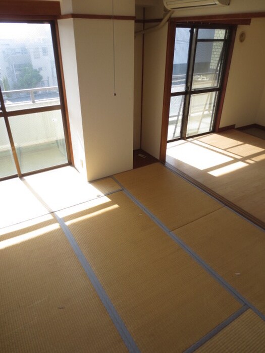 物件内観写真9　(居室)