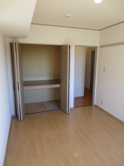 物件内観写真8　(収納)