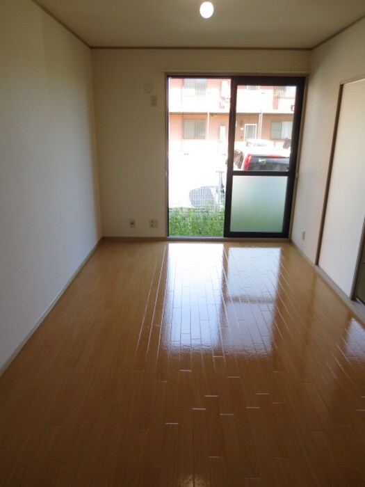 物件内観写真14　(居室)