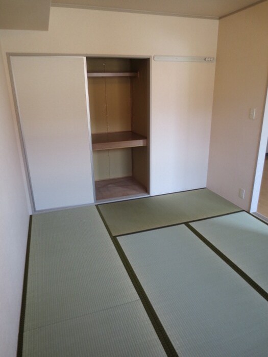 物件内観写真15　(居室)