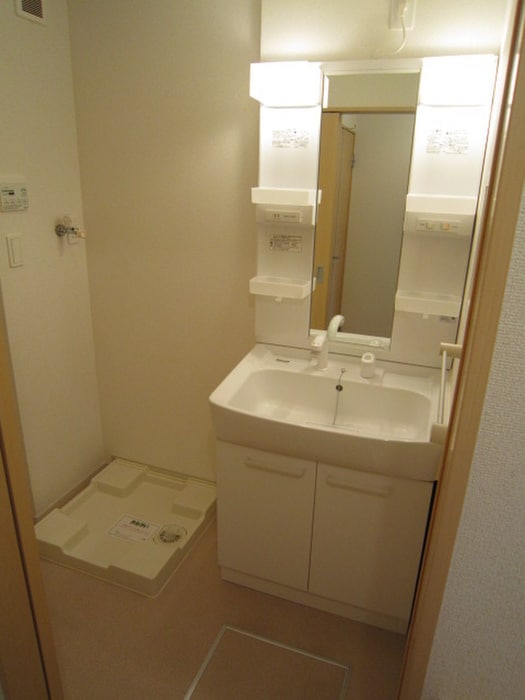 物件内観写真7　(洗面)