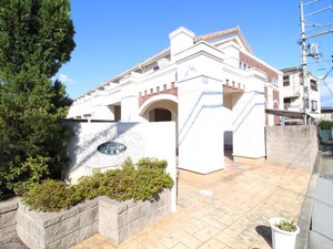 ル・クラージュ花屋敷外観写真