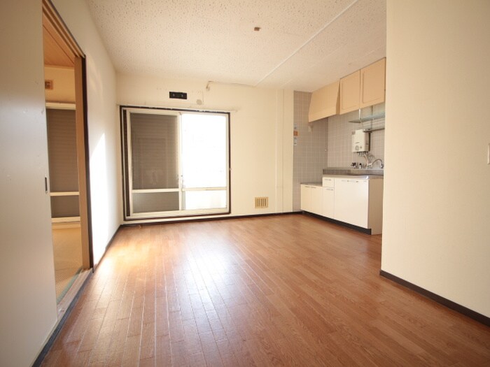 物件内観写真7　(居室)