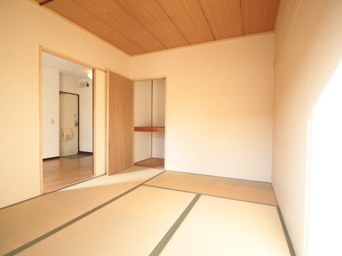 物件内観写真9　(居室)