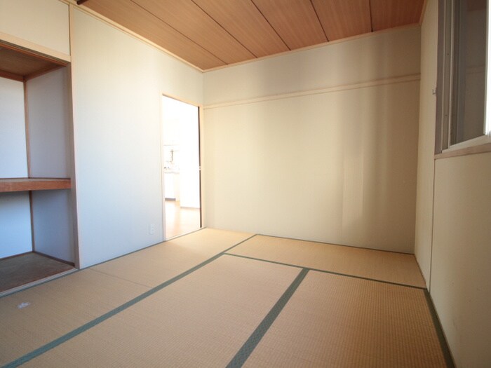 物件内観写真10　(居室)