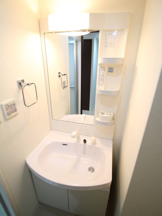 物件内観写真9　(洗面)