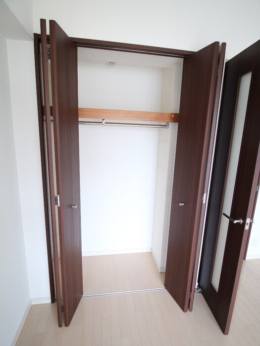 物件内観写真12　(収納)