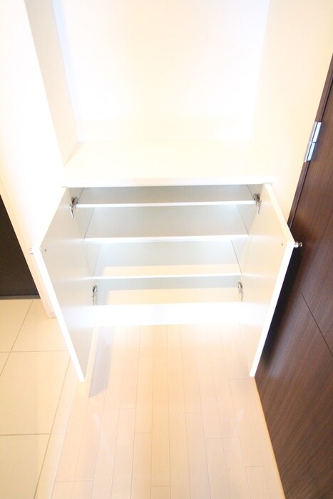 物件内観写真12　(靴箱)