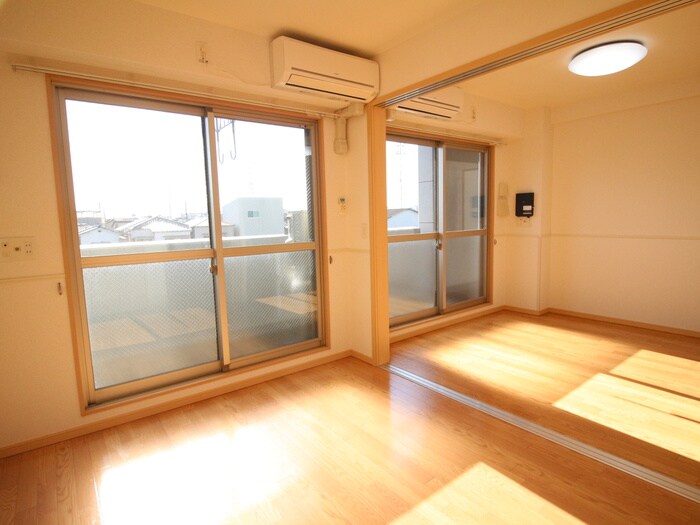 物件内観写真7　(居室)