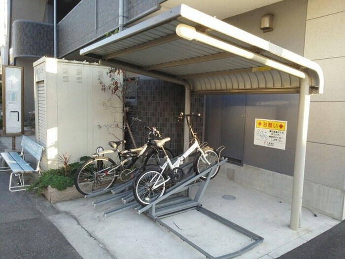 物件外観写真6　(駐輪場)