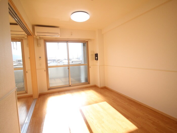 物件内観写真16　(居室)