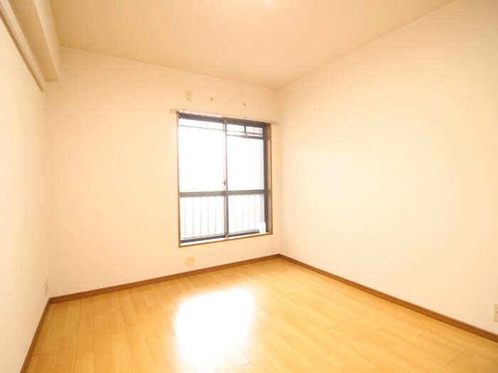 物件内観写真18　(居室)