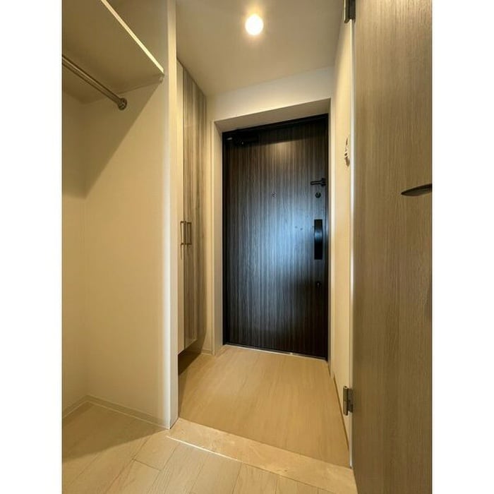 物件内観写真14　(玄関)