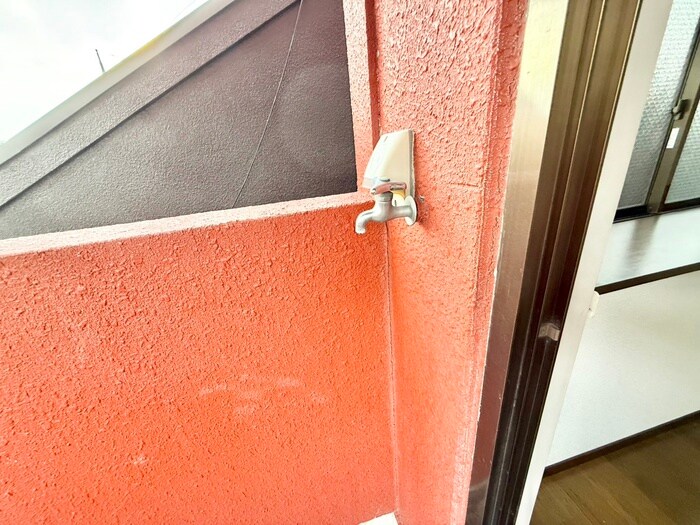 物件内観写真11　(洗濯機置場)