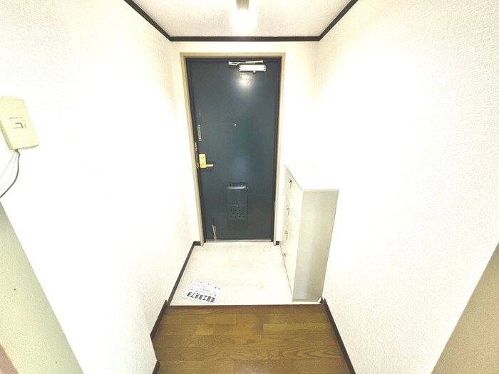 物件内観写真21　(玄関)