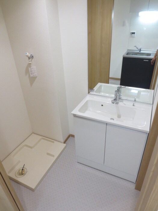 物件内観写真9　(洗面)