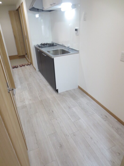 物件内観写真12　(廊下)