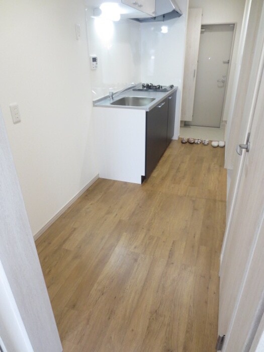 物件内観写真13　(廊下)