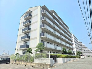 ロイヤルヒル２番館外観写真
