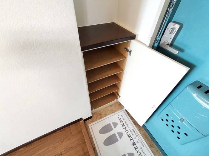 物件内観写真14　(靴箱)