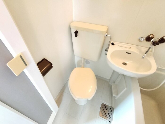 物件内観写真16　(トイレ)