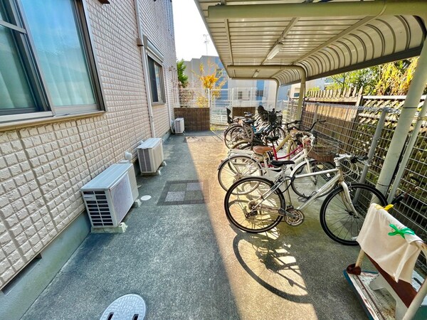 駐輪場