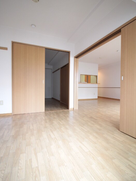 物件内観写真9　(居室)