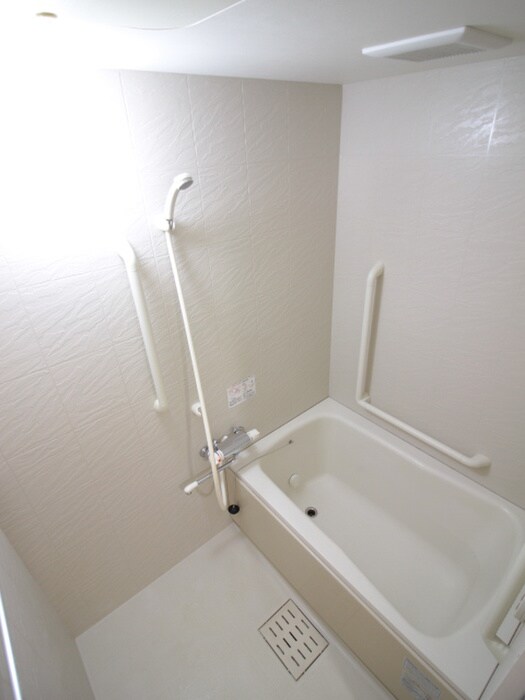 物件内観写真12　(バス／シャワールーム等)