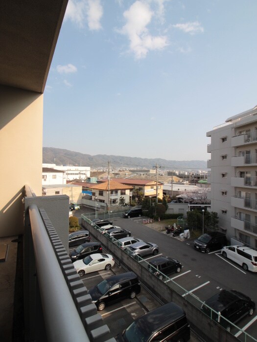 物件内観写真20　(室内からの展望)