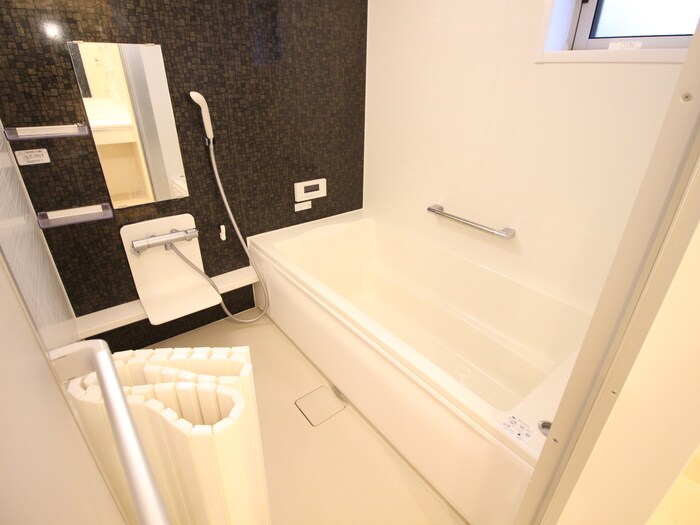 物件内観写真12　(バス／シャワールーム等)