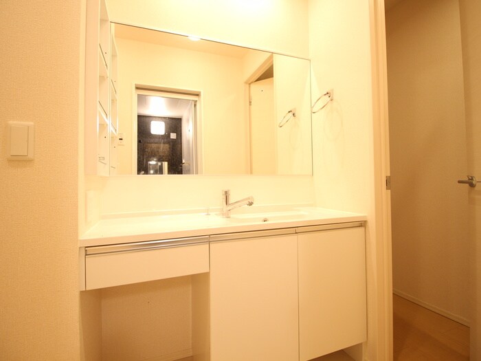 物件内観写真13　(洗面)