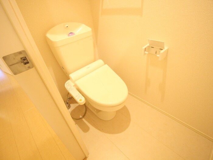 物件内観写真14　(トイレ)