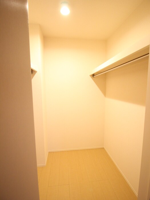 物件内観写真15　(収納)