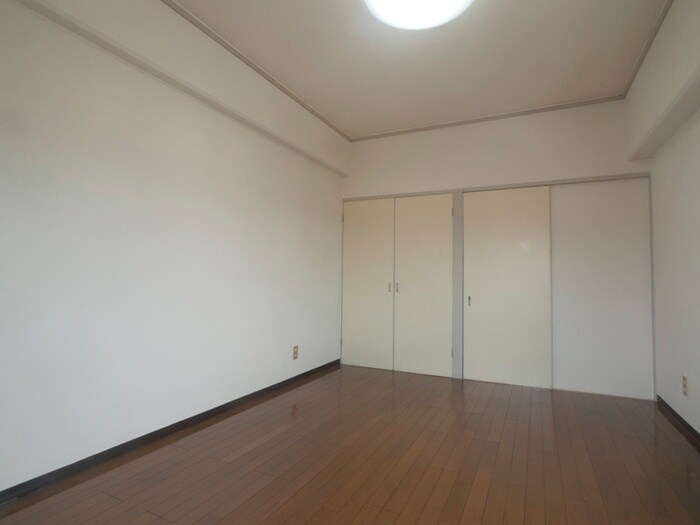 物件内観写真5　(居室)