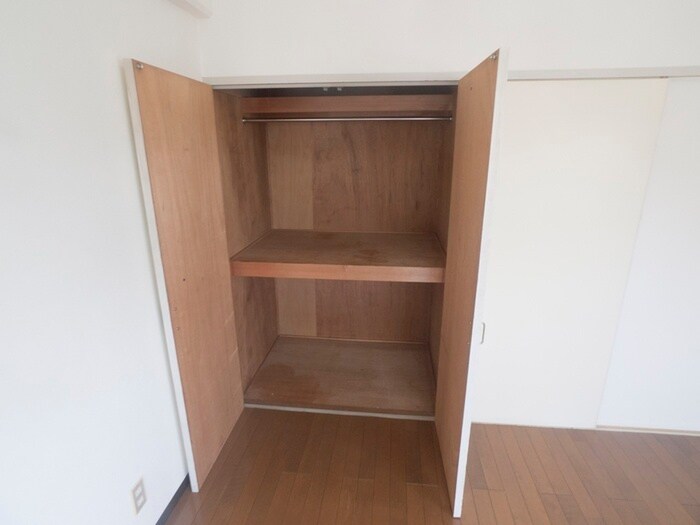 物件内観写真8　(収納)