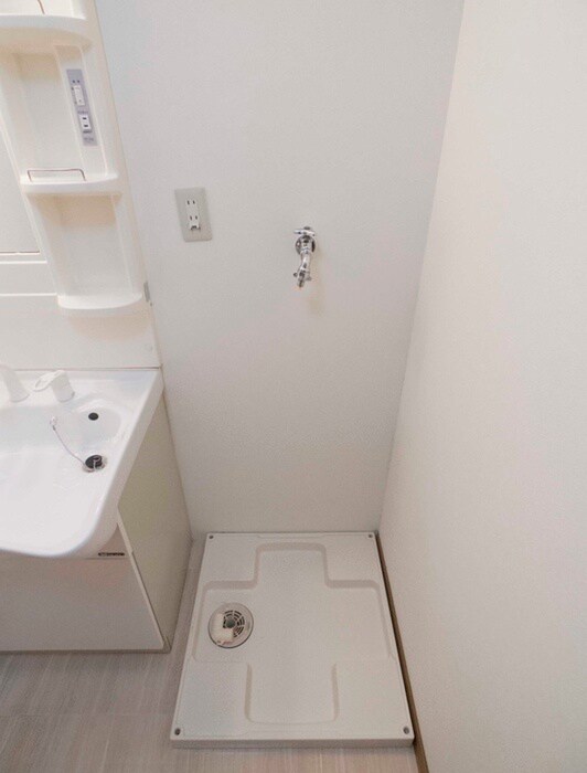 物件内観写真15　(洗濯機置場)