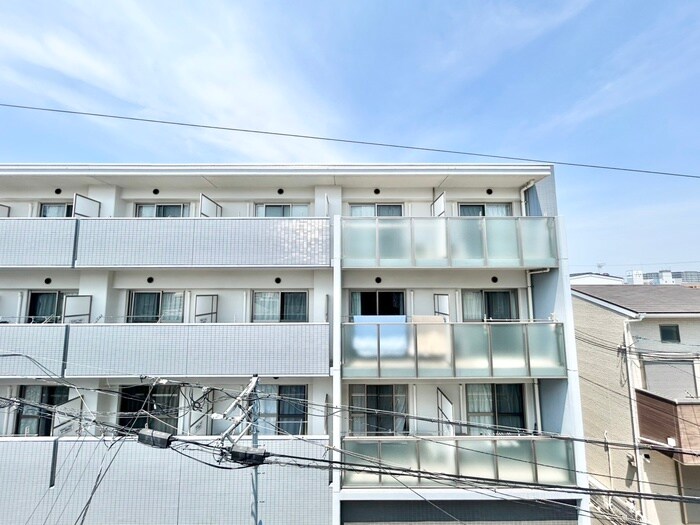 物件内観写真18　(室内からの展望)