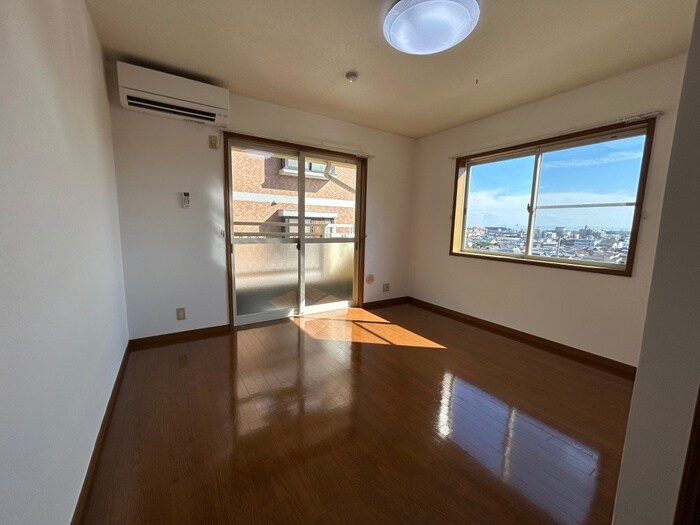 物件内観写真7　(居室)