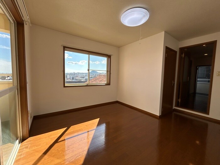 物件内観写真10　(居室)