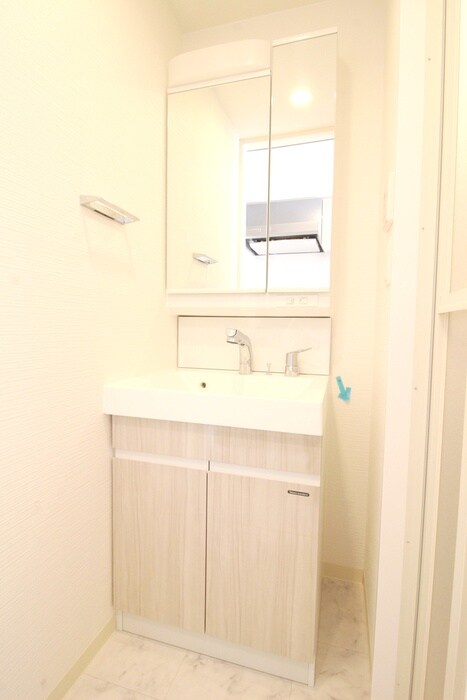 物件内観写真9　(洗面)