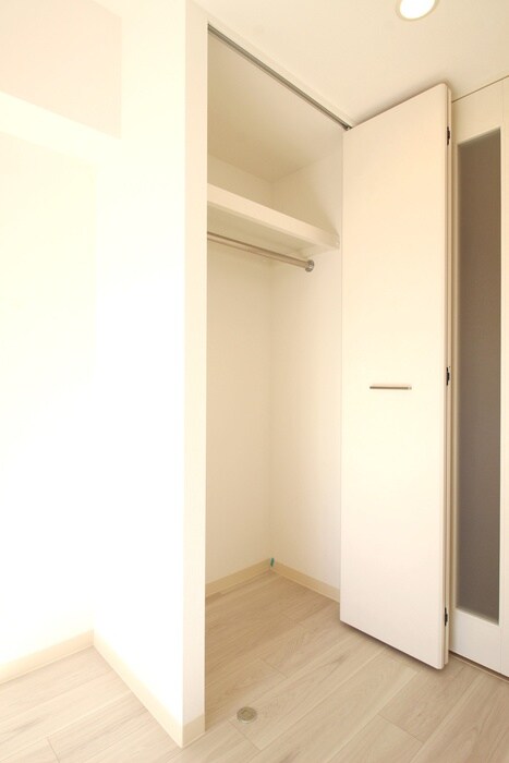 物件内観写真16　(収納)