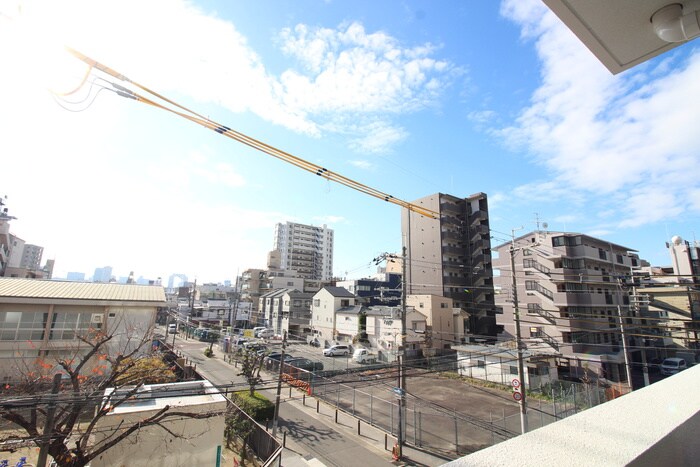 物件内観写真21　(室内からの展望)