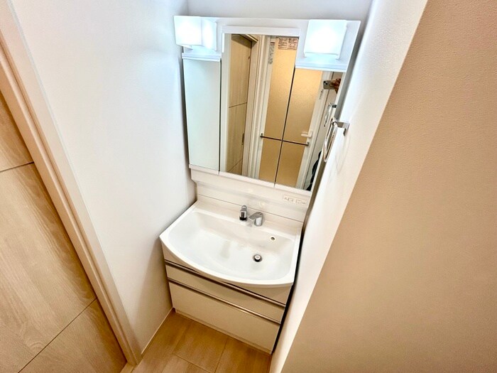 物件内観写真15　(洗面)