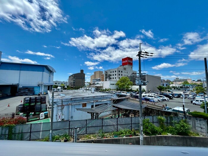 物件内観写真17　(室内からの展望)